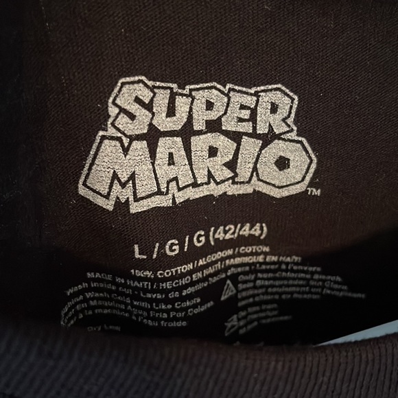 Lot of 3 brand new shirts -size Large. Mickey Mouse, Super Mario & Baby Yoda - Picture 4 of 10